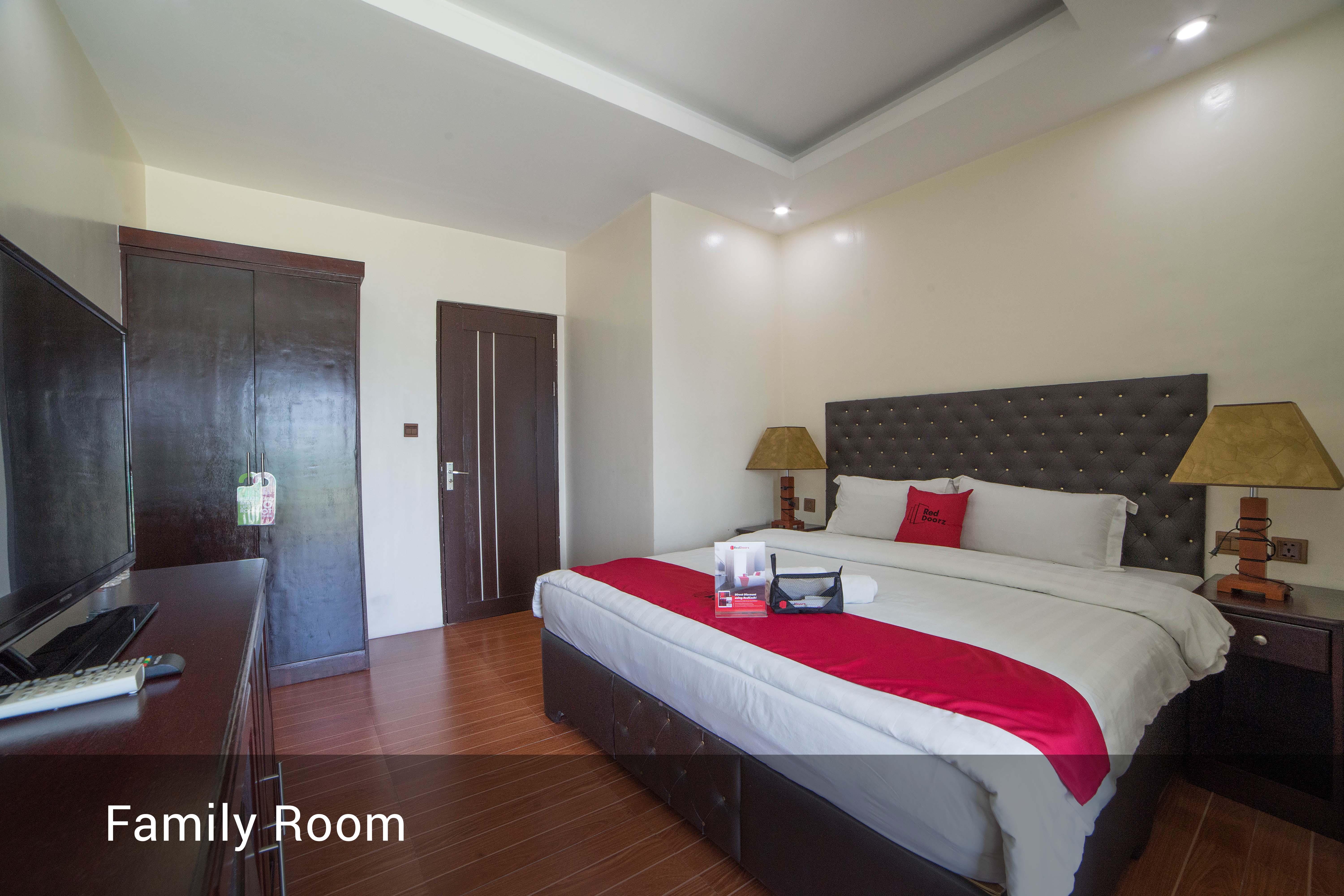 Reddoorz Plus @ Balibago Angeles City Bagian luar foto