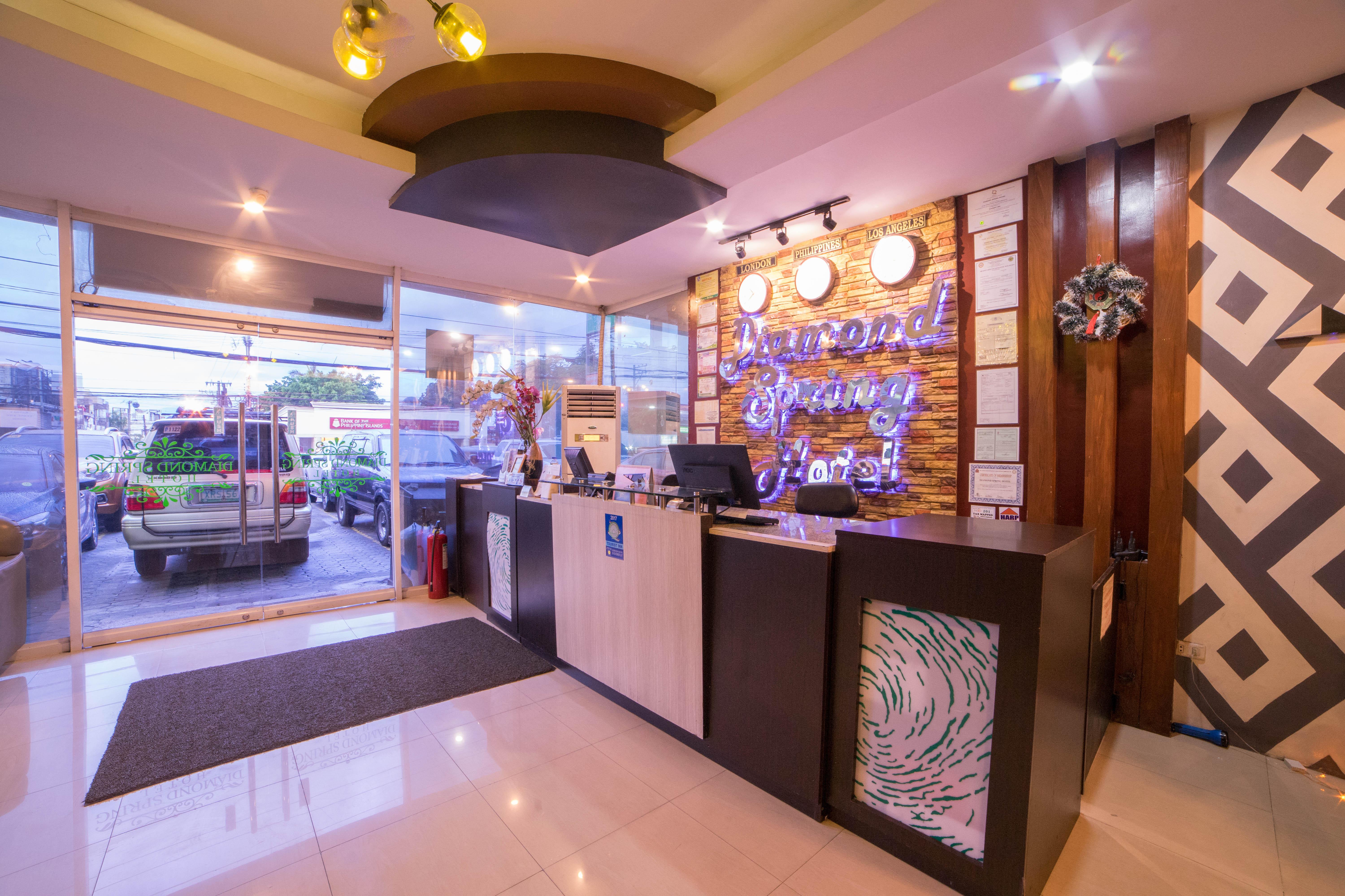 Reddoorz Plus @ Balibago Angeles City Bagian luar foto